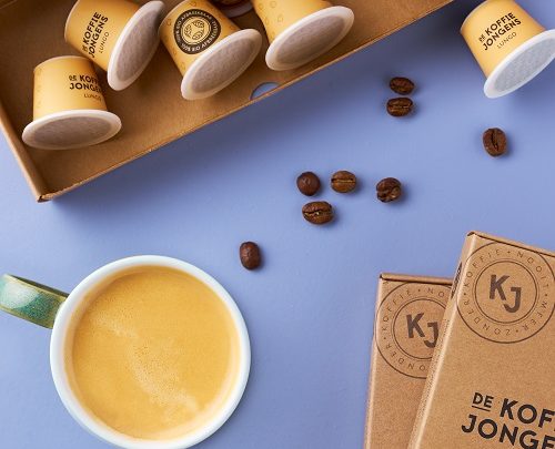 Duurzaam koffie drinken met afbreekbare koffiecups